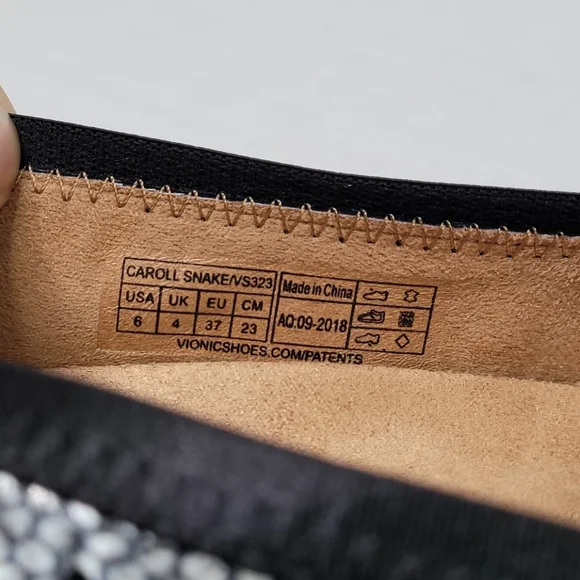 Vionic Caroll snakeskin leather flats - Picture 5 of 7